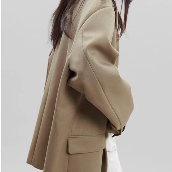 The Frankie Shop Desert Taupe Blazer - Picture 4 of 16